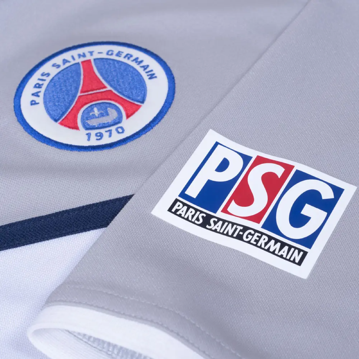 2000-01 Paris Saint-Germain FC 2a Equipación