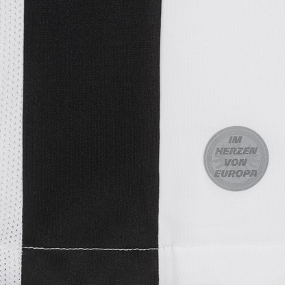 2024-25 Eintracht Frankfurt Home Kit